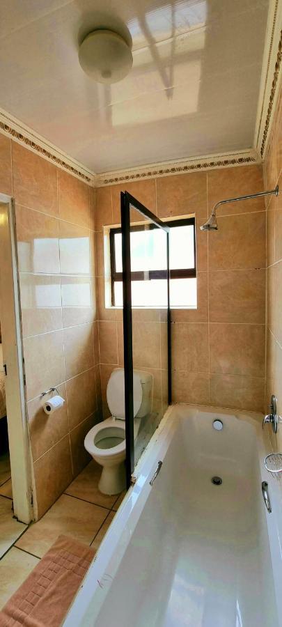 Asda Guesthouse Mogwase 外观 照片